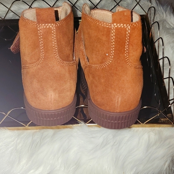 Kelsi Dagger Suede Sneakers - Picture 3 of 6